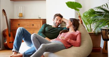 Feeling Insecure In Your Relationship? Try Being Vulnerable